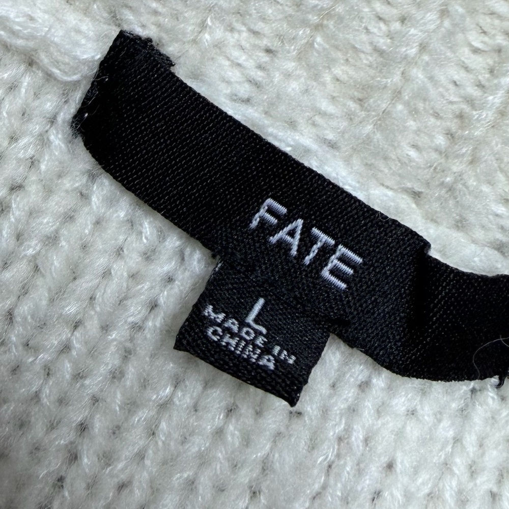 FATE Lalith Colorblock Sweater Size Large - Picture 9 of 9